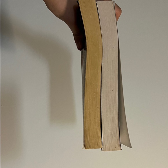 The Hunger Games and Catching Fire Book Set - Picture 3 of 4